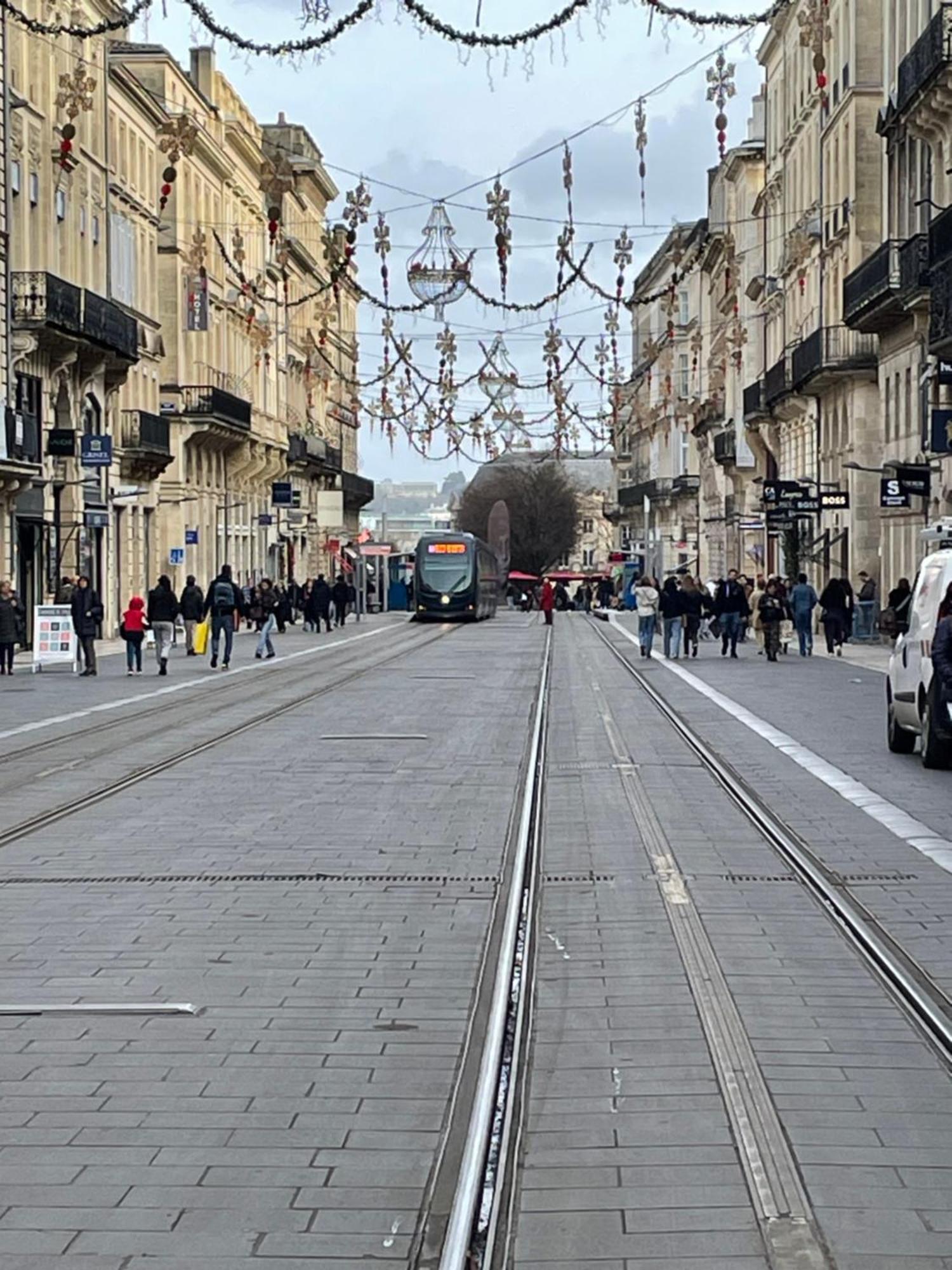 Le Charmant Quai Bourgeois Bordeaux Exteriör bild